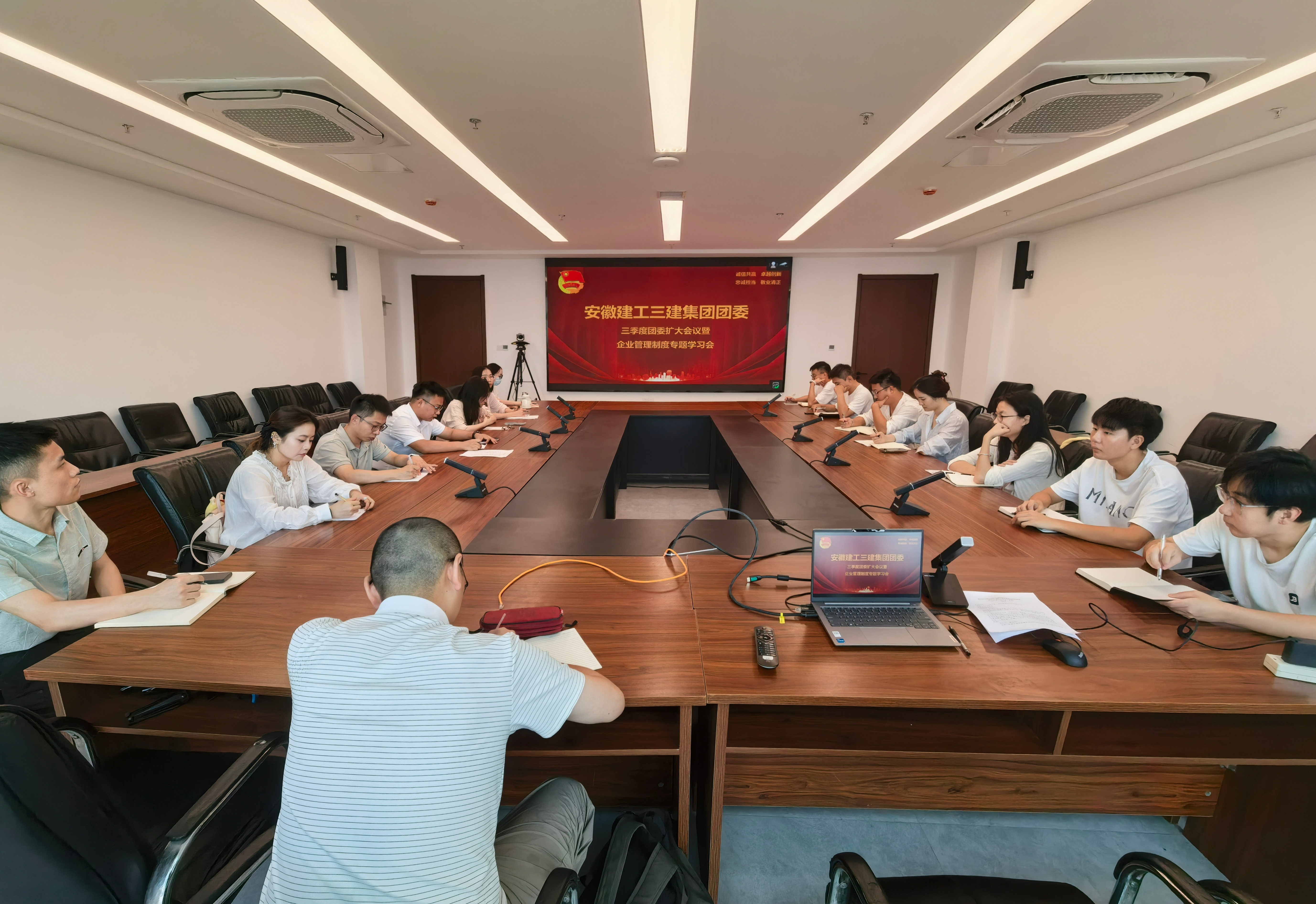 6f9e6840d92dc9dfe6046ee7dc3ee418.jpeg 6f9e6840d92dc9dfe6046ee7dc3ee418.jpeg